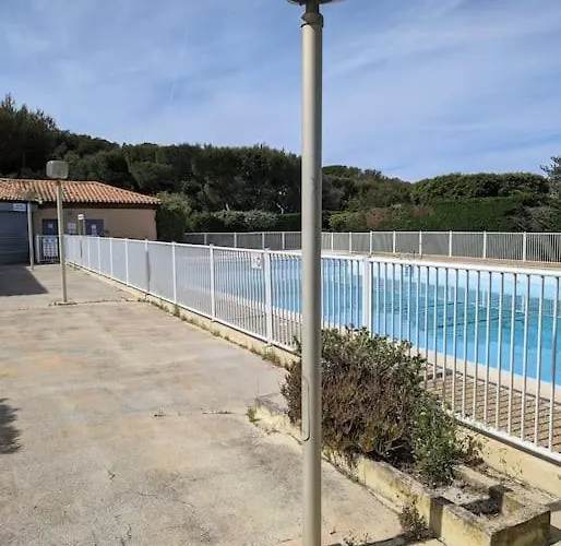 T2 A 200m De La Et Commerces Daire *