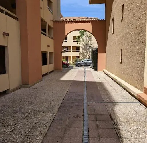 T2 A 200m De La Et Commerces *